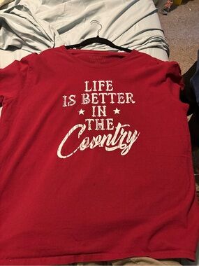 Farm Fed Tee "Life Is Better In The Country"